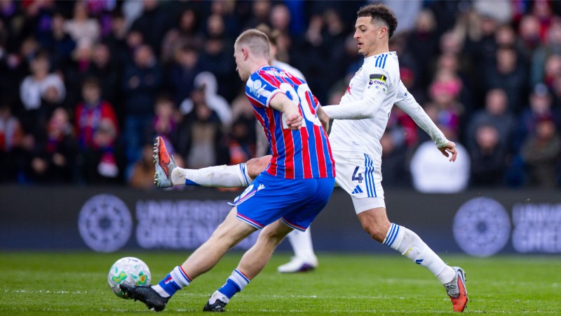 Leeds được đánh giá cao hơn Crystal Palace