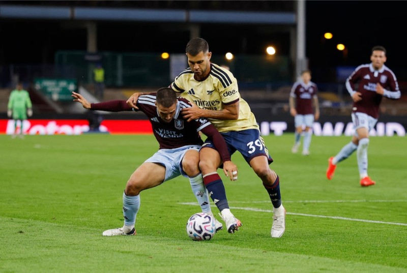 Napoli muốn gây bất ngờ cho Arsenal